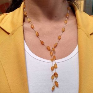 Colar de âmbar aberto adulto olive mel rústico – 70 cm