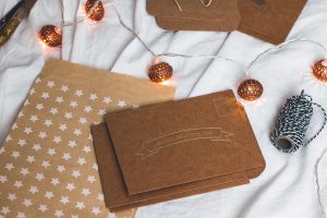Faça você mesmo: cartões e tags de Natal para fazer com as crianças