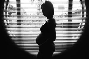 Música no parto: playlist para receber o seu bebê