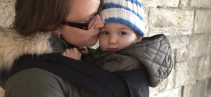 Babywearing: 4 curiosidades sobre carregar o seu bebê bem pertinho