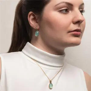 Conjunto de Colar e Brincos Gota Ágata Azul Céu